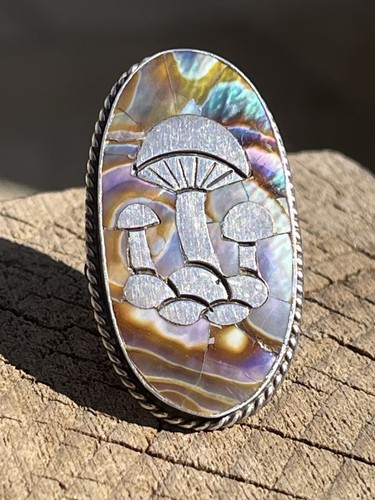 Rare inlaid mushroom - rare,